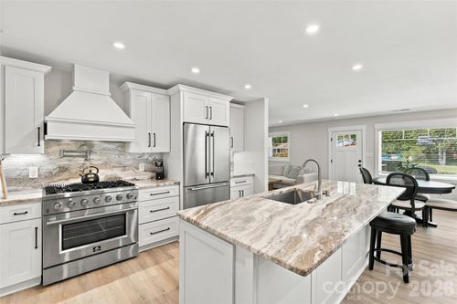 1208 Tarrington Ave, Charlotte, NC, 28205-6417 | Card Image