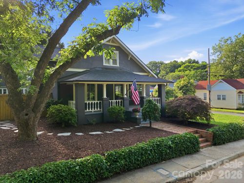 327 Campus St, Charlotte, NC, 28216-5303 | Card Image