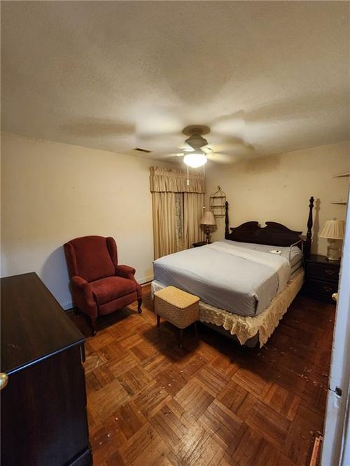 4431 N Askew Ave, Kansas City, MO, 64117-1205 | Card Image