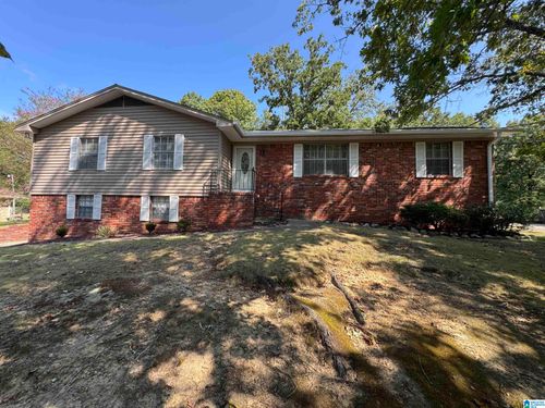 530 24th Ave Nw, CENTER POINT, AL, 35215-2329 | Card Image