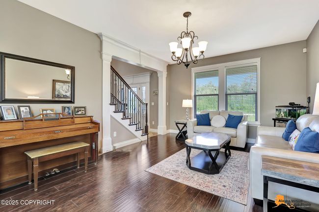 Formal Living Room | Image 8