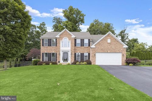 7 Cardiff Rd, Shrewsbury, PA, 17361-1140 | Card Image
