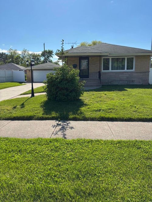 8108 Madison Avenue, Munster, IN, 46321 | Card Image
