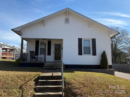 401 York Ave, Kannapolis, NC, 28083-4957 | Card Image