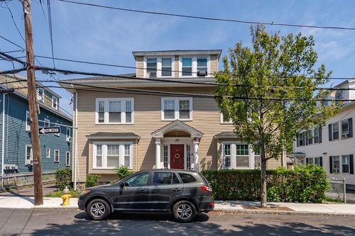 33 Harbor St, Salem, MA, 01970-6513 | Card Image