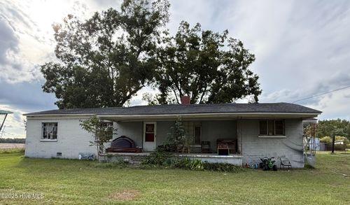 277 Bennetts Bridge Rd, Mount Olive, NC, 28365-9014 | Card Image