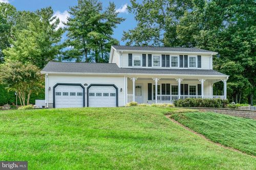 7704 Tower Woods Dr, SPRINGFIELD, VA, 22153-2242 | Card Image
