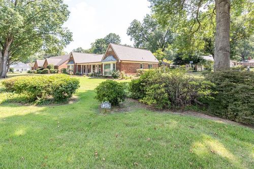 2093 Hickory Crest Dr, Memphis, TN, 38119-5640 | Card Image