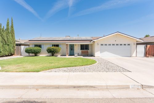 1750 Terry Cir, Porterville, CA, 93257-1343 | Card Image