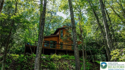 424 Iroquois Loop, Canadensis, PA, 18325-9735 | Card Image