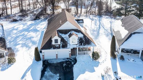 99-99 Oliver Way, Bloomfield, CT, 06002-1985 | Card Image