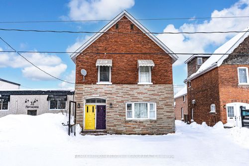 28 Matchedash St N, Orillia, ON, L3V4T5 | Card Image