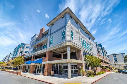 apt-5408-6400 Christie Ave, Emeryville, CA, 94608-1048 | Card Image