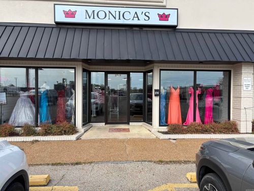 2719 S Caraway Rd, Jonesboro, AR, 72401-7304 | Card Image
