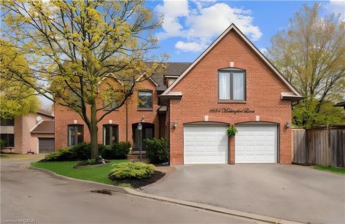6654 Mockingbird Lane, Mississauga, ON, L5N5J9 | Card Image