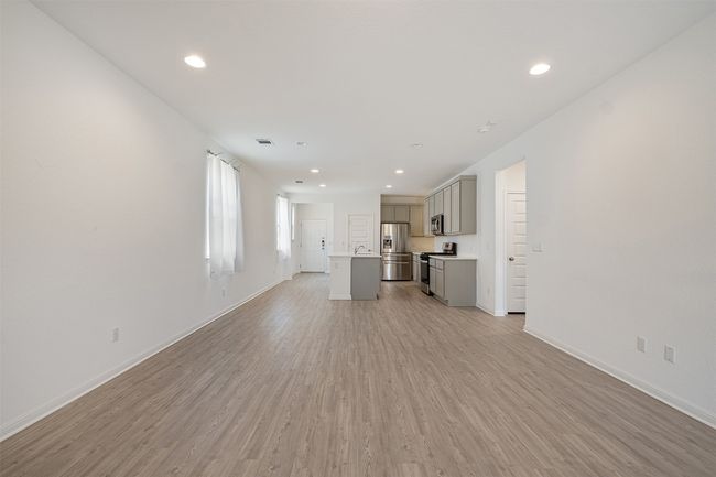 12009 Curlin Cv, House other with 4 bedrooms, 3 bathrooms and 6 parking in Buda TX | Image 9