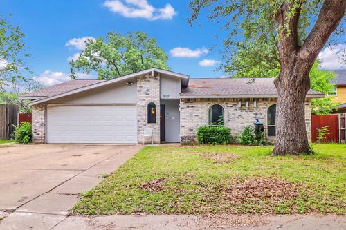 913 Shenandoah Dr, Plano, TX, 75023-7221 | Card Image