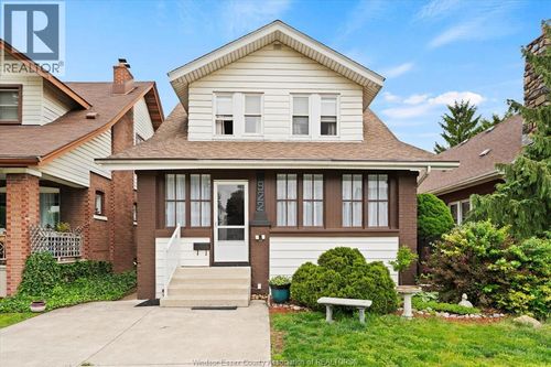 922 Lawrence Rd, Windsor, ON, N8Y3Z8 | Card Image