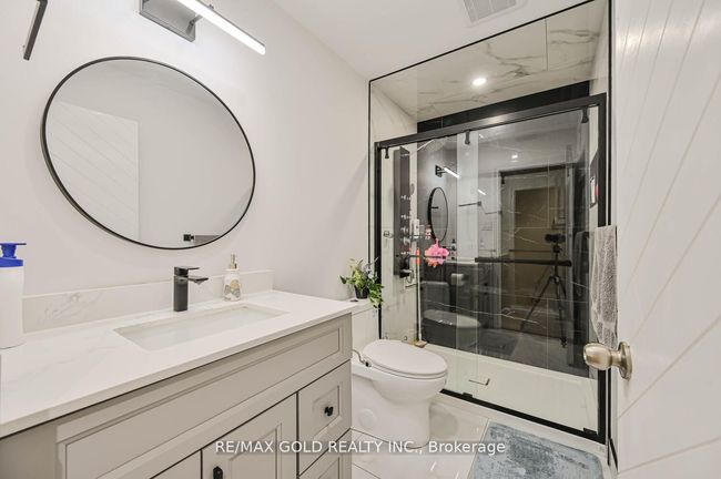 10 Cupola Crt, House attached with 4 bedrooms, 2 bathrooms and 4 parking in Brampton ON | Image 22