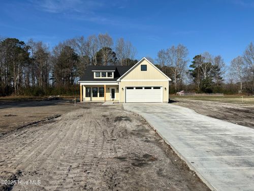 1606 S Nc 41 111 Hwy, Beulaville, NC, 28518-6650 | Card Image