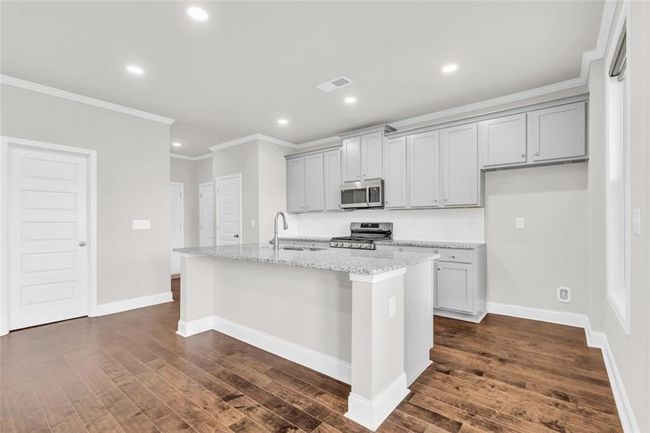 2340 Manor Pointe Dr, Townhouse with 3 bedrooms, 3 bathrooms and 2 parking in Cumming GA | Image 12