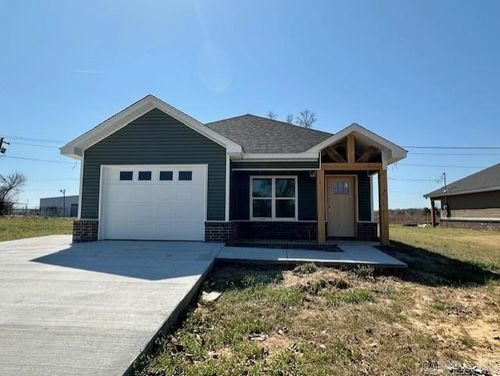 2710 Belair Dr S, Pine Bluff, AR, 71601-6841 | Card Image