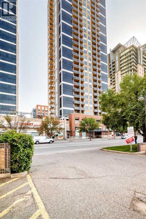 702-1320 1 St Se, Calgary, AB, T2G0G8 | Card Image