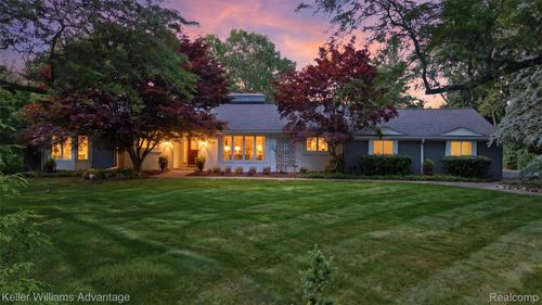1642 Keller Ln, Bloomfield Hills, MI, 48302-2248 | Card Image
