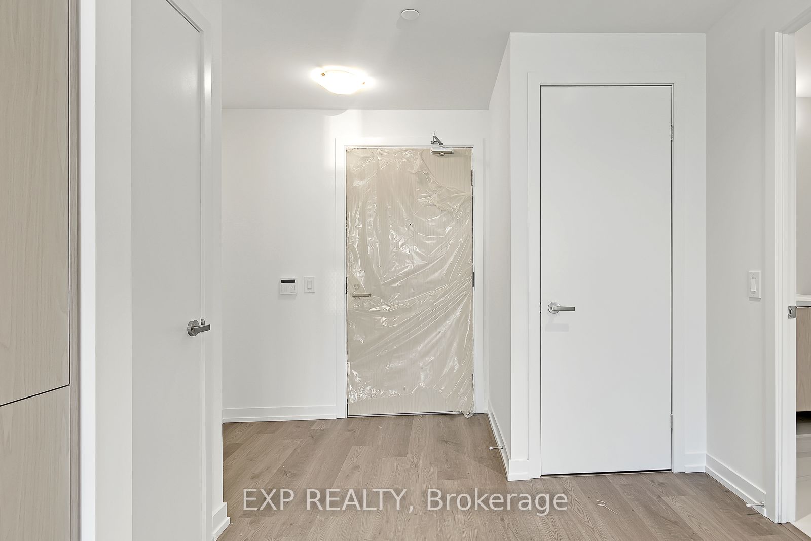Residential Lease in Toronto C08 3