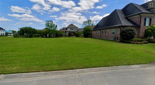 18 Dogwood Drive, Kenner, LA, 70065 | Card Image
