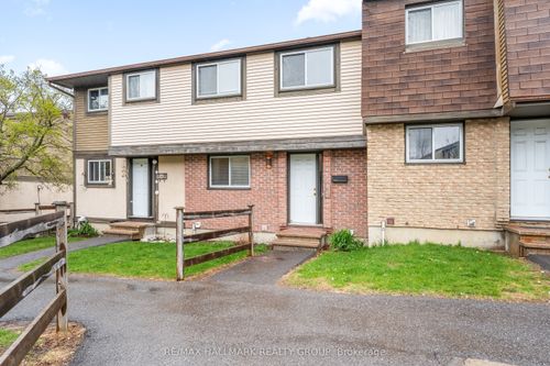 2788 Pimlico Cres, Gloucester, ON, K1T2A8 | Card Image