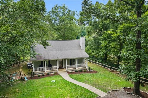 70 Mill Ridge Rd, Hartfield, VA, 23071-2065 | Card Image