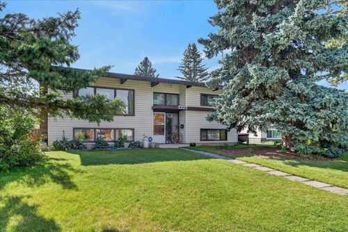 3323 Boulton Rd Nw, Calgary, AB, T2L1M2 | Card Image