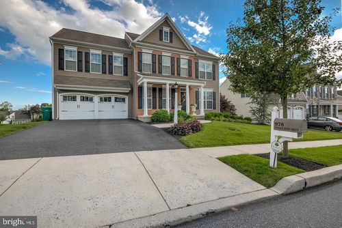 978 Powder Horn Dr, HUMMELSTOWN, PA, 17036-7816 | Card Image