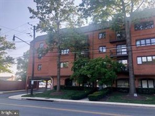 unit-302-8 Russell Ave, GAITHERSBURG, MD, 20877-2964 | Card Image