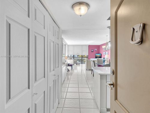 apt-609-3675 N Country Club Dr, Aventura, FL, 33180-1752 | Card Image