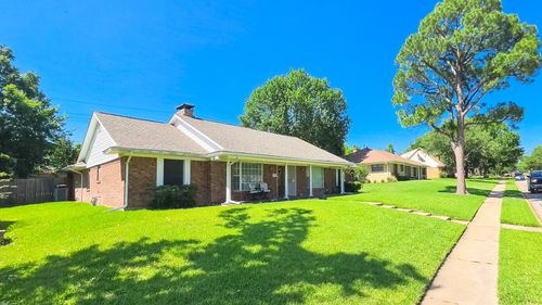 1601 Yarborough Dr, Sherman, TX, 75092-5544 | Card Image