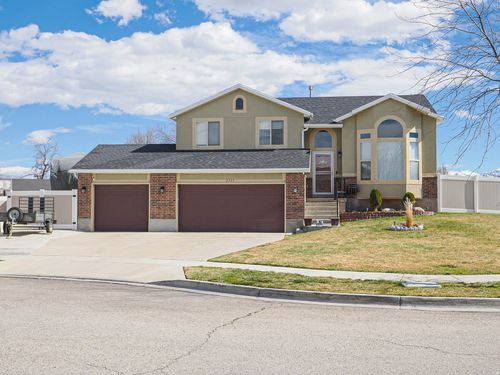 2747 S Hardman Cv, Magna, UT, 84044-2849 | Card Image