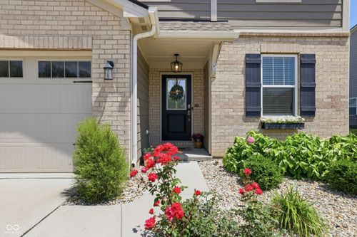 9767 Alzada Dr, Fishers, IN, 46040-9813 | Card Image