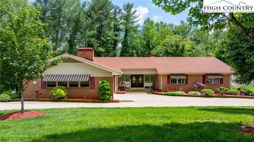 114 Eastwood Park Dr Se, Lenoir, NC, 28645-6209 | Card Image