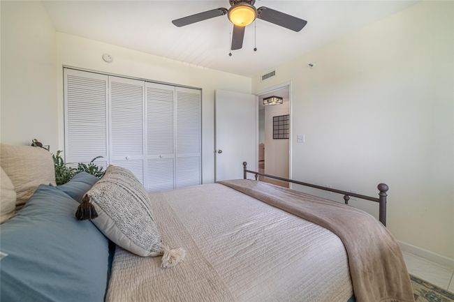 2nd bedroom | Image 12