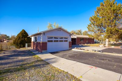 310 Country Club Park Road, House other with 4 bedrooms, 2 bathrooms and null parking in Grand Junction CO | Image 3