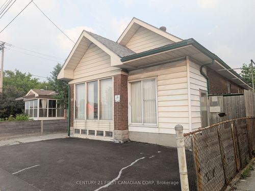 1169 Oxford St E, London, ON, N5Y3L7 | Card Image