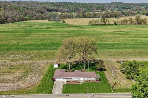 7090 Winfield Strasburg Road Nw, Strasburg, OH, 44680 | Card Image