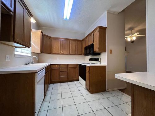 6113 8th Dr, Lubbock, TX, 79416-4139 | Card Image