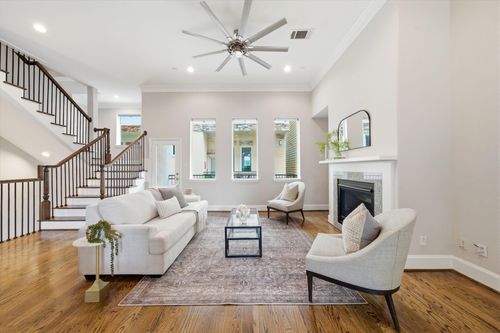 1617 Shearn St, Houston, TX, 77007-4047 | Card Image