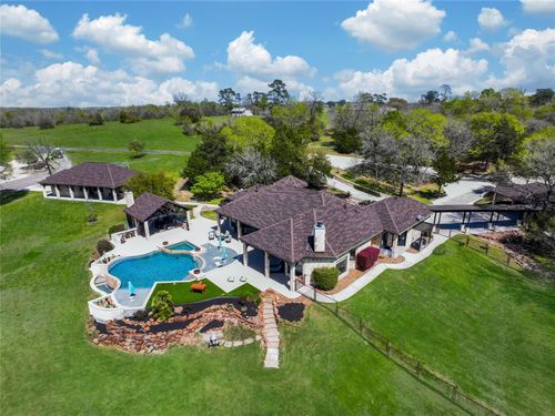 2289 Old Dobbin Rd, Montgomery, TX, 77316-4423 | Card Image