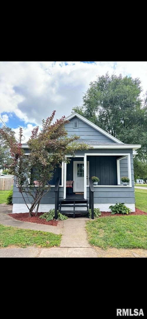 315 Mason St, Tovey, IL, 62570-4454 | Card Image