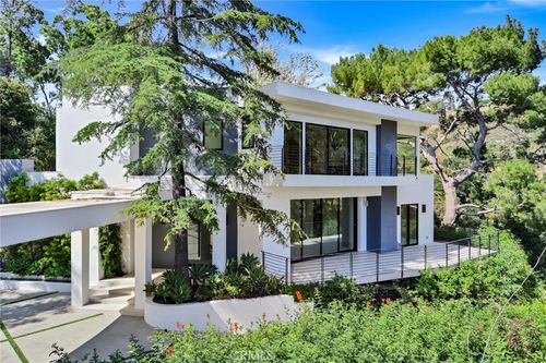 2341 Zorada Ct, LOS ANGELES, CA, 90046-1744 | Card Image