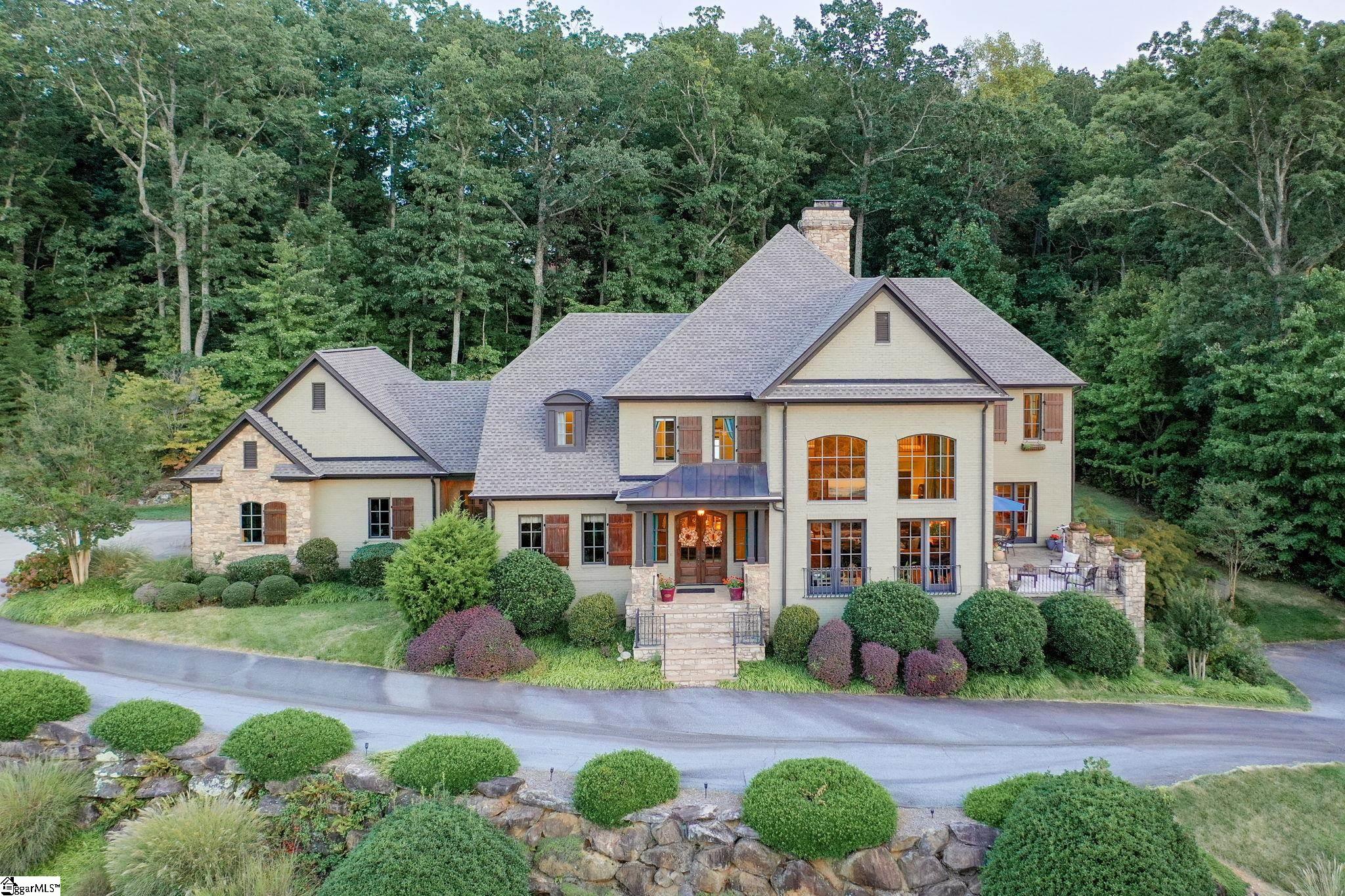 Sorrento Dr, Greenville, SC 29609
